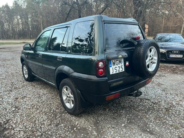 Зелений Ленд Ровер Freelander, об'ємом двигуна 2 л та пробігом 200 тис. км за 3000 $, фото 1 на Automoto.ua