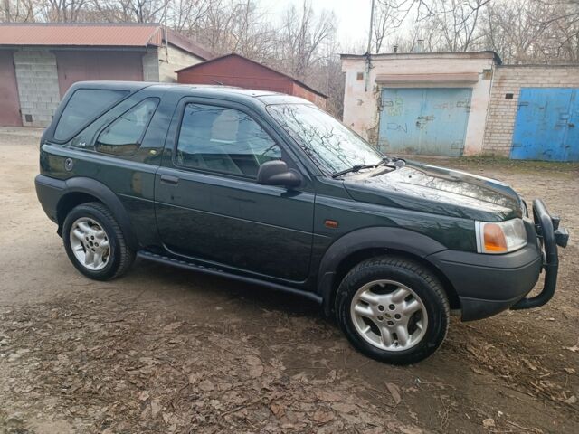 Зелений Ленд Ровер Freelander, об'ємом двигуна 0.18 л та пробігом 213 тис. км за 5500 $, фото 7 на Automoto.ua