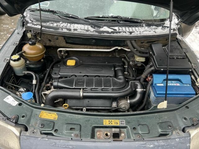 Зеленый Ленд Ровер Фрилендер, объемом двигателя 2 л и пробегом 270 тыс. км за 3500 $, фото 4 на Automoto.ua