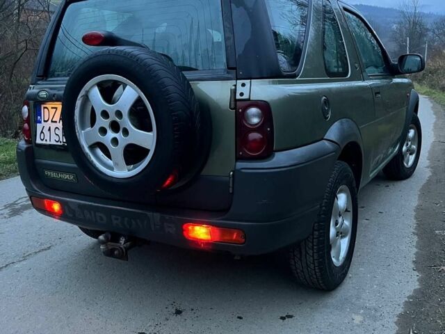 Зеленый Ленд Ровер Фрилендер, объемом двигателя 2 л и пробегом 240 тыс. км за 2300 $, фото 2 на Automoto.ua