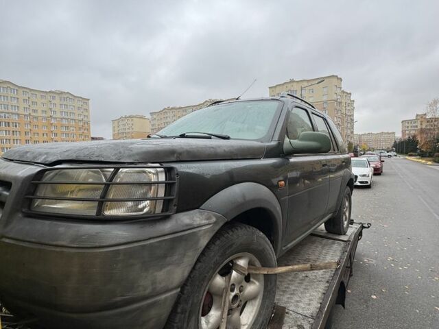 Зеленый Ленд Ровер Фрилендер, объемом двигателя 1.8 л и пробегом 222 тыс. км за 1000 $, фото 1 на Automoto.ua