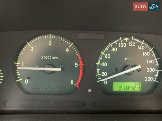 Зеленый Ленд Ровер Фрилендер, объемом двигателя 1.95 л и пробегом 310 тыс. км за 4800 $, фото 13 на Automoto.ua