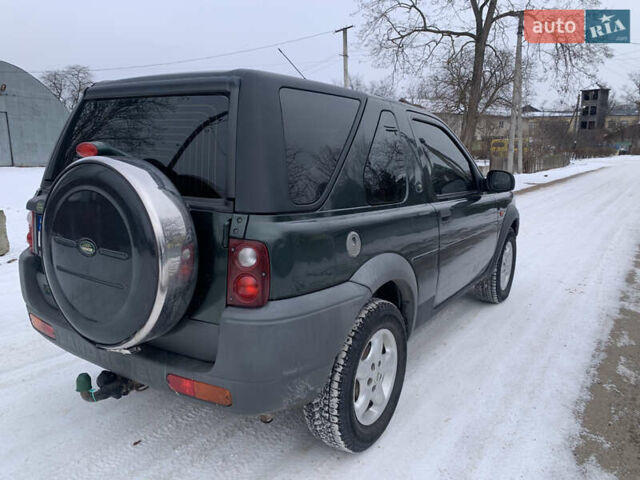Зеленый Ленд Ровер Фрилендер, объемом двигателя 1.95 л и пробегом 310 тыс. км за 4800 $, фото 1 на Automoto.ua