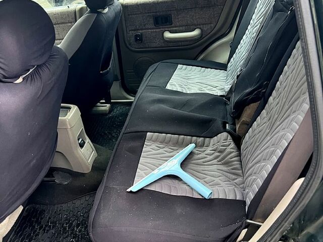 Зелений Ленд Ровер Freelander, об'ємом двигуна 2 л та пробігом 270 тис. км за 2500 $, фото 3 на Automoto.ua