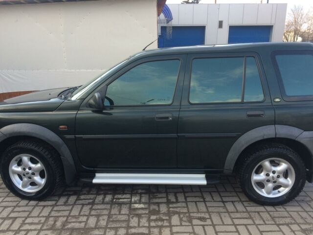 Зелений Ленд Ровер Freelander, об'ємом двигуна 2 л та пробігом 200 тис. км за 7100 $, фото 4 на Automoto.ua