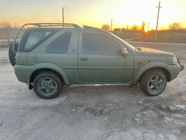 Зеленый Ленд Ровер Фрилендер, объемом двигателя 2 л и пробегом 326 тыс. км за 999 $, фото 1 на Automoto.ua