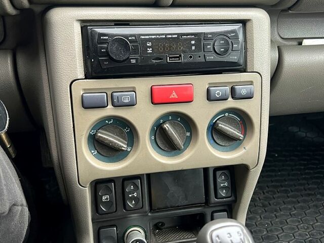 Зелений Ленд Ровер Freelander, об'ємом двигуна 2 л та пробігом 270 тис. км за 2500 $, фото 6 на Automoto.ua