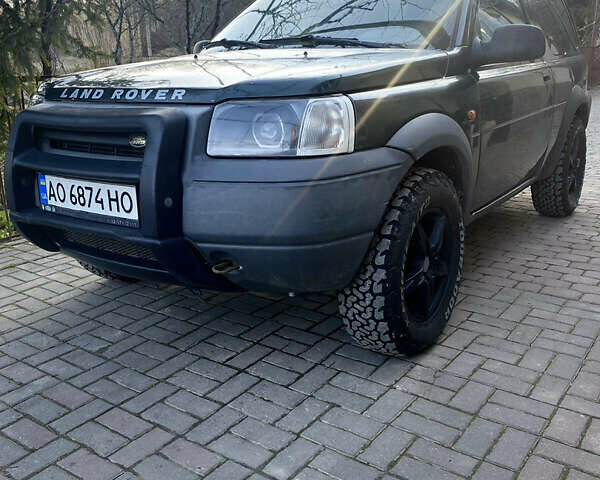 Зеленый Ленд Ровер Фрилендер, объемом двигателя 1.95 л и пробегом 412 тыс. км за 5800 $, фото 2 на Automoto.ua