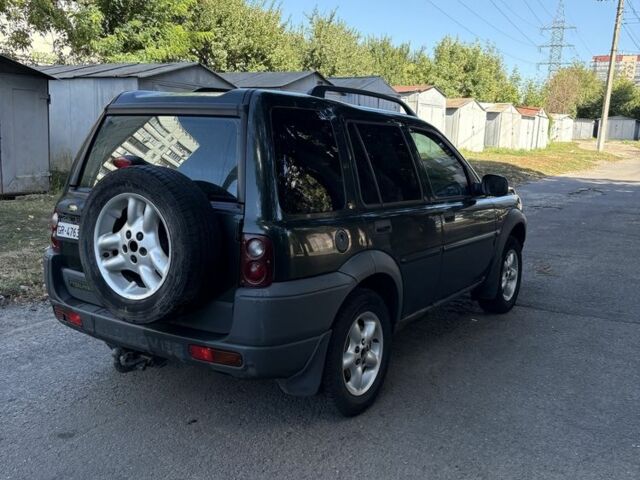 Зелений Ленд Ровер Freelander, об'ємом двигуна 2 л та пробігом 311 тис. км за 2505 $, фото 2 на Automoto.ua