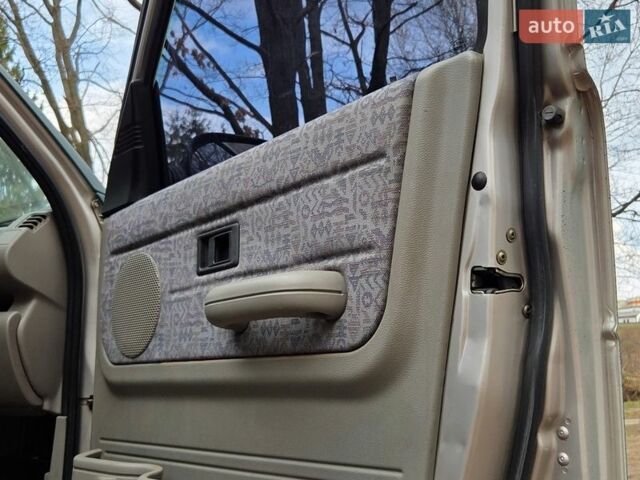 Зеленый Ленд Ровер Фрилендер, объемом двигателя 2 л и пробегом 300 тыс. км за 2200 $, фото 8 на Automoto.ua