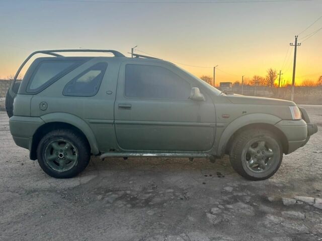 Зеленый Ленд Ровер Фрилендер, объемом двигателя 2 л и пробегом 326 тыс. км за 999 $, фото 12 на Automoto.ua