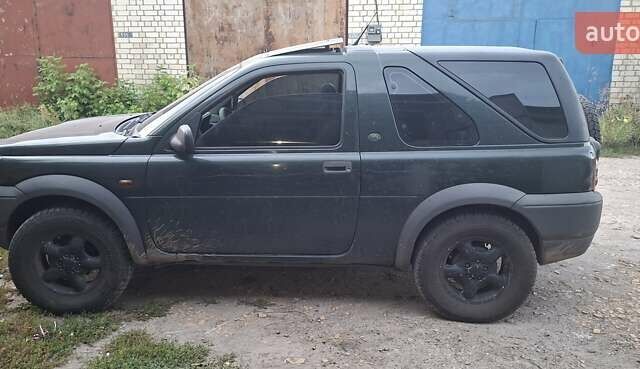 Зелений Ленд Ровер Freelander, об'ємом двигуна 2 л та пробігом 285 тис. км за 3800 $, фото 3 на Automoto.ua