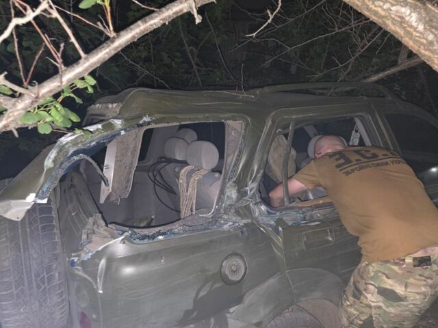 Зеленый Ленд Ровер Фрилендер, объемом двигателя 2 л и пробегом 313 тыс. км за 1621 $, фото 4 на Automoto.ua