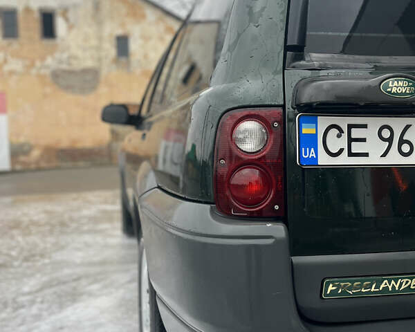 Зелений Ленд Ровер Freelander, об'ємом двигуна 2 л та пробігом 400 тис. км за 4999 $, фото 5 на Automoto.ua