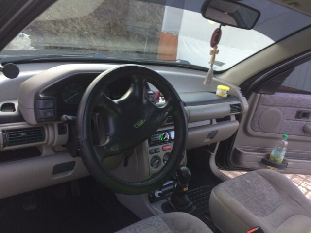 Зелений Ленд Ровер Freelander, об'ємом двигуна 2 л та пробігом 200 тис. км за 7100 $, фото 9 на Automoto.ua