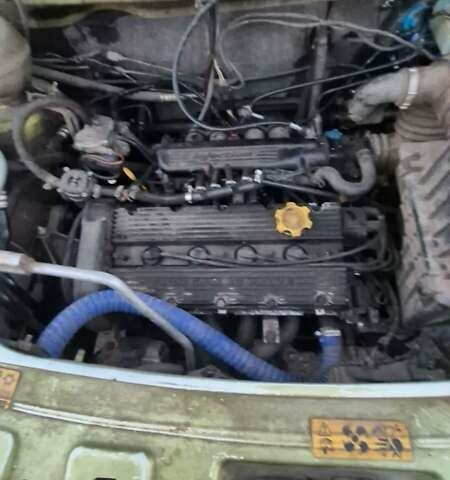 Зеленый Ленд Ровер Фрилендер, объемом двигателя 1.8 л и пробегом 100 тыс. км за 1500 $, фото 7 на Automoto.ua