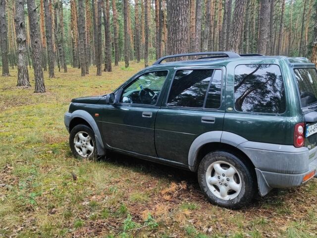 Зелений Ленд Ровер Freelander, об'ємом двигуна 2 л та пробігом 321 тис. км за 7314 $, фото 1 на Automoto.ua