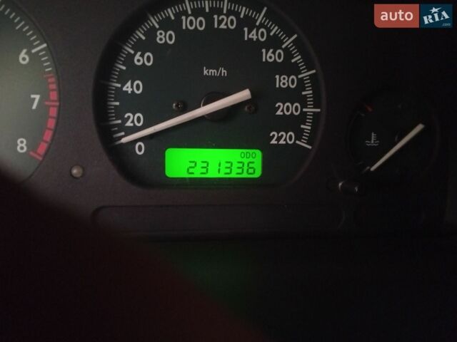 Зелений Ленд Ровер Freelander, об'ємом двигуна 1.8 л та пробігом 231 тис. км за 4500 $, фото 7 на Automoto.ua