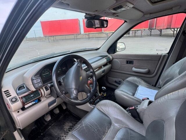 Зеленый Ленд Ровер Фрилендер, объемом двигателя 2 л и пробегом 200 тыс. км за 3700 $, фото 10 на Automoto.ua