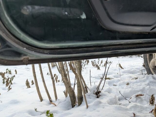 Зеленый Ленд Ровер Фрилендер, объемом двигателя 2 л и пробегом 375 тыс. км за 2370 $, фото 8 на Automoto.ua