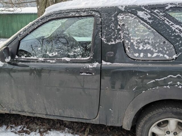 Зеленый Ленд Ровер Фрилендер, объемом двигателя 2 л и пробегом 375 тыс. км за 2370 $, фото 6 на Automoto.ua