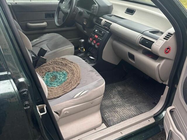 Зелений Ленд Ровер Freelander, об'ємом двигуна 2.2 л та пробігом 300 тис. км за 3700 $, фото 6 на Automoto.ua