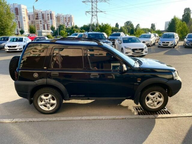 Зеленый Ленд Ровер Фрилендер, объемом двигателя 2 л и пробегом 265 тыс. км за 3842 $, фото 2 на Automoto.ua