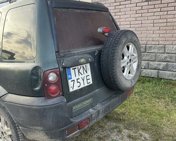 Зелений Ленд Ровер Freelander, об'ємом двигуна 2 л та пробігом 285 тис. км за 3000 $, фото 1 на Automoto.ua