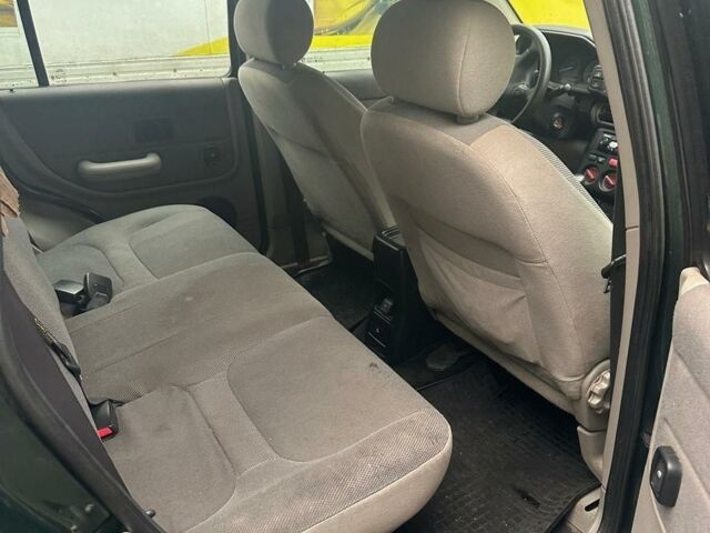 Зелений Ленд Ровер Freelander, об'ємом двигуна 2 л та пробігом 300 тис. км за 4000 $, фото 6 на Automoto.ua