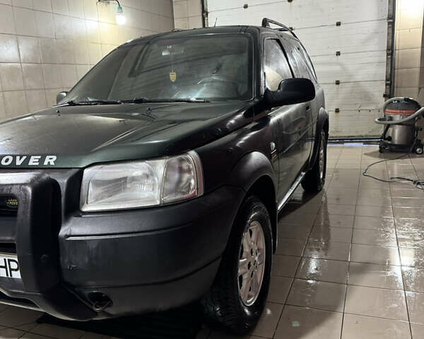 Зеленый Ленд Ровер Фрилендер, объемом двигателя 1.95 л и пробегом 220 тыс. км за 4500 $, фото 2 на Automoto.ua