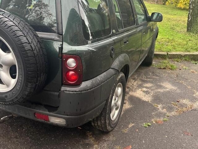 Зелений Ленд Ровер Freelander, об'ємом двигуна 2.2 л та пробігом 300 тис. км за 3700 $, фото 2 на Automoto.ua
