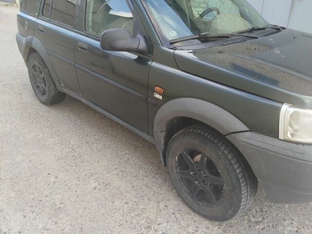 Зелений Ленд Ровер Freelander, об'ємом двигуна 2 л та пробігом 370 тис. км за 2402 $, фото 6 на Automoto.ua