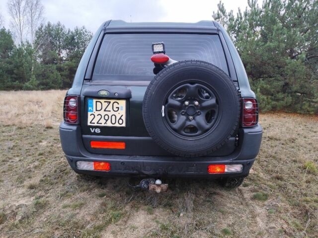 Зелений Ленд Ровер Freelander, об'ємом двигуна 0 л та пробігом 234 тис. км за 3500 $, фото 4 на Automoto.ua