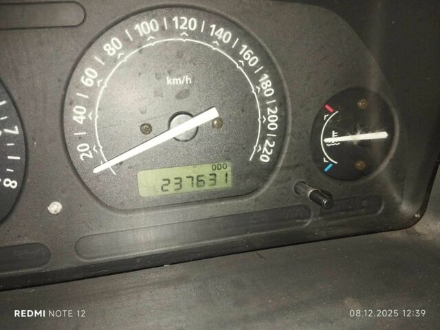 Зеленый Ленд Ровер Фрилендер, объемом двигателя 1.8 л и пробегом 237 тыс. км за 3528 $, фото 8 на Automoto.ua