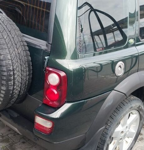 Зелений Ленд Ровер Freelander, об'ємом двигуна 2 л та пробігом 288 тис. км за 7200 $, фото 5 на Automoto.ua