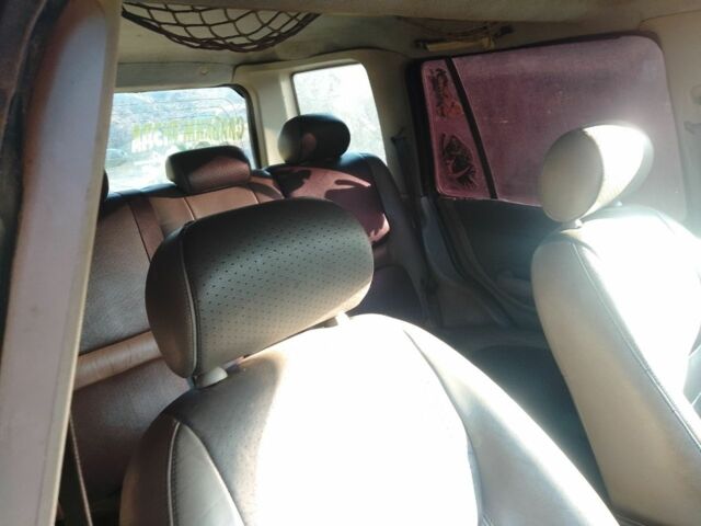 Зелений Ленд Ровер Freelander, об'ємом двигуна 0 л та пробігом 200 тис. км за 2100 $, фото 4 на Automoto.ua