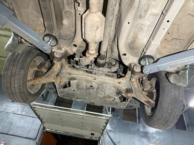 Зеленый Ленд Ровер Фрилендер, объемом двигателя 2 л и пробегом 291 тыс. км за 3000 $, фото 4 на Automoto.ua