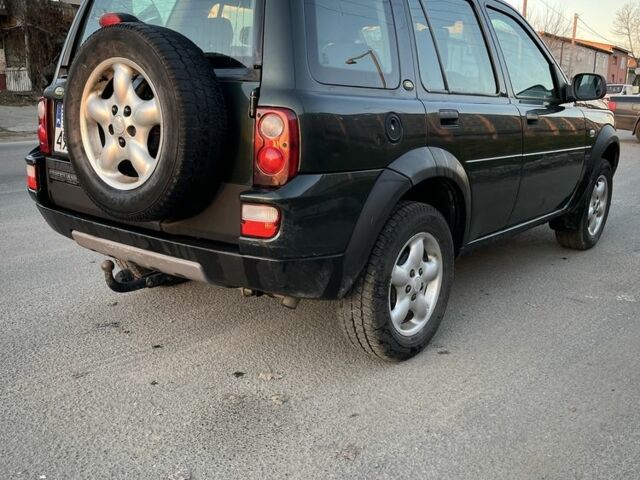 Зеленый Ленд Ровер Фрилендер, объемом двигателя 2 л и пробегом 339 тыс. км за 4299 $, фото 4 на Automoto.ua