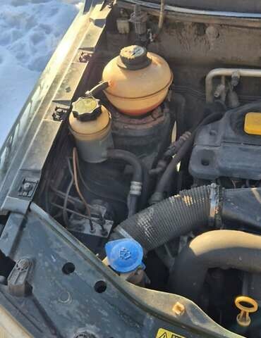 Зелений Ленд Ровер Freelander, об'ємом двигуна 0 л та пробігом 274 тис. км за 4200 $, фото 4 на Automoto.ua