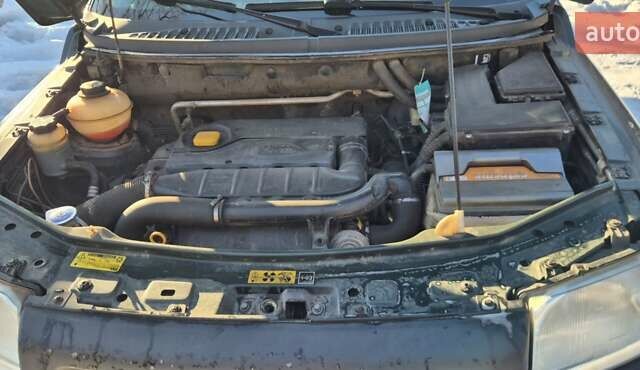 Зелений Ленд Ровер Freelander, об'ємом двигуна 0 л та пробігом 274 тис. км за 4200 $, фото 2 на Automoto.ua