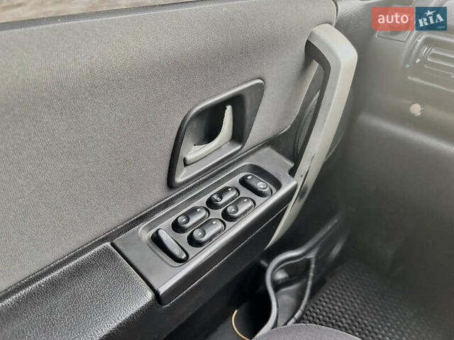 Зелений Ленд Ровер Freelander, об'ємом двигуна 1.8 л та пробігом 313 тис. км за 6000 $, фото 19 на Automoto.ua