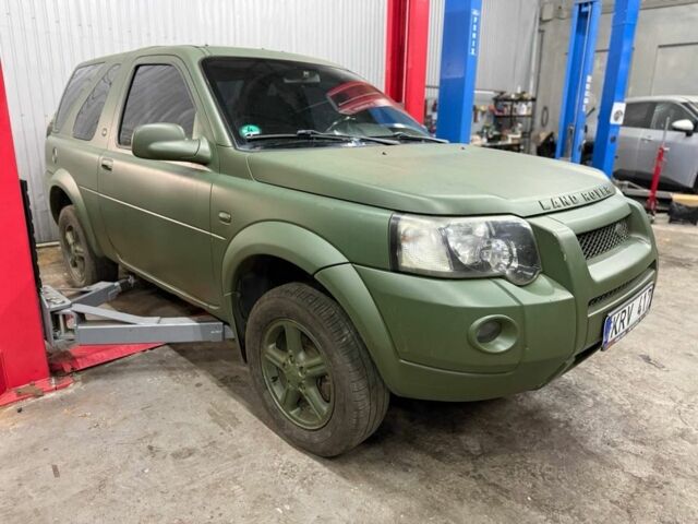 Зеленый Ленд Ровер Фрилендер, объемом двигателя 2 л и пробегом 291 тыс. км за 2550 $, фото 6 на Automoto.ua