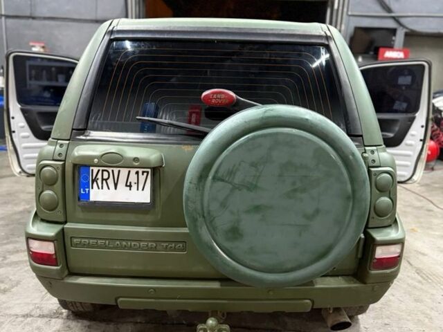 Зеленый Ленд Ровер Фрилендер, объемом двигателя 2 л и пробегом 291 тыс. км за 2550 $, фото 7 на Automoto.ua