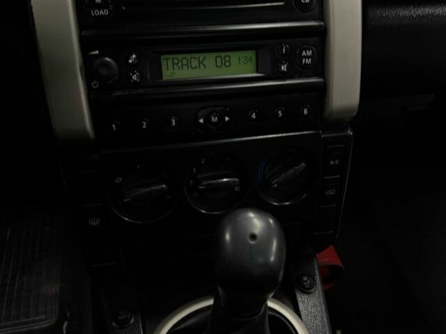 Зеленый Ленд Ровер Фрилендер, объемом двигателя 2 л и пробегом 291 тыс. км за 2550 $, фото 2 на Automoto.ua