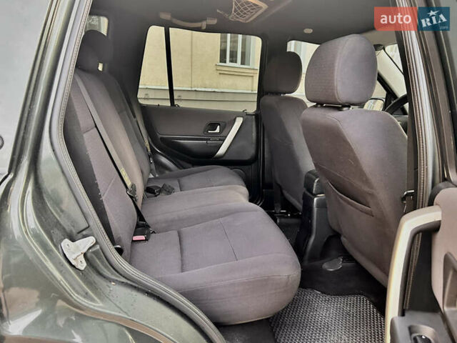 Зелений Ленд Ровер Freelander, об'ємом двигуна 1.8 л та пробігом 313 тис. км за 6000 $, фото 11 на Automoto.ua