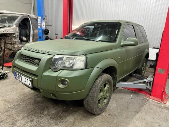 Зеленый Ленд Ровер Фрилендер, объемом двигателя 2 л и пробегом 291 тыс. км за 2550 $, фото 5 на Automoto.ua