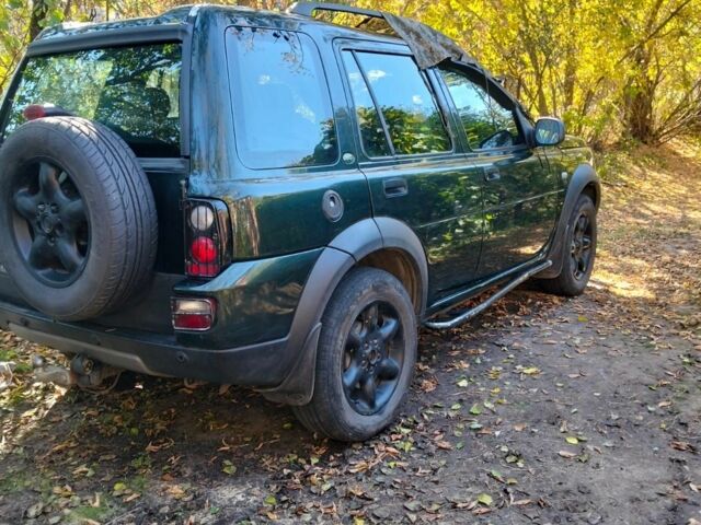 Зелений Ленд Ровер Freelander, об'ємом двигуна 2 л та пробігом 140 тис. км за 3006 $, фото 4 на Automoto.ua