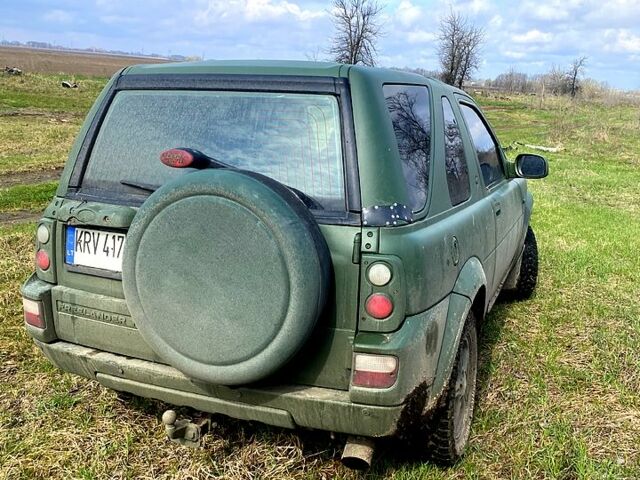 Зелений Ленд Ровер Freelander, об'ємом двигуна 2 л та пробігом 300 тис. км за 3000 $, фото 2 на Automoto.ua