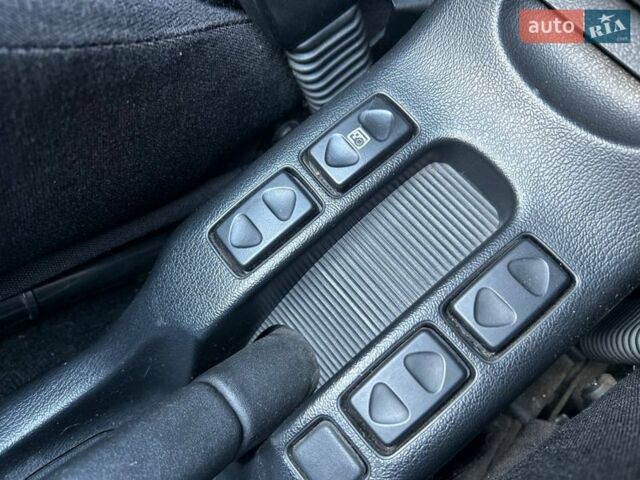 Зелений Ленд Ровер Freelander, об'ємом двигуна 1.8 л та пробігом 313 тис. км за 5899 $, фото 19 на Automoto.ua