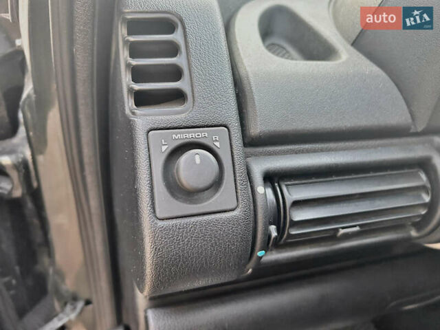 Зелений Ленд Ровер Freelander, об'ємом двигуна 1.8 л та пробігом 313 тис. км за 6000 $, фото 26 на Automoto.ua